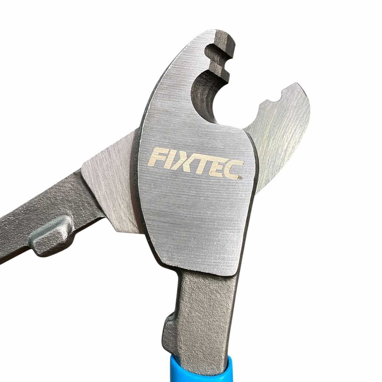 Metal pipe cutter with 'FIXTEC' branding on a white background